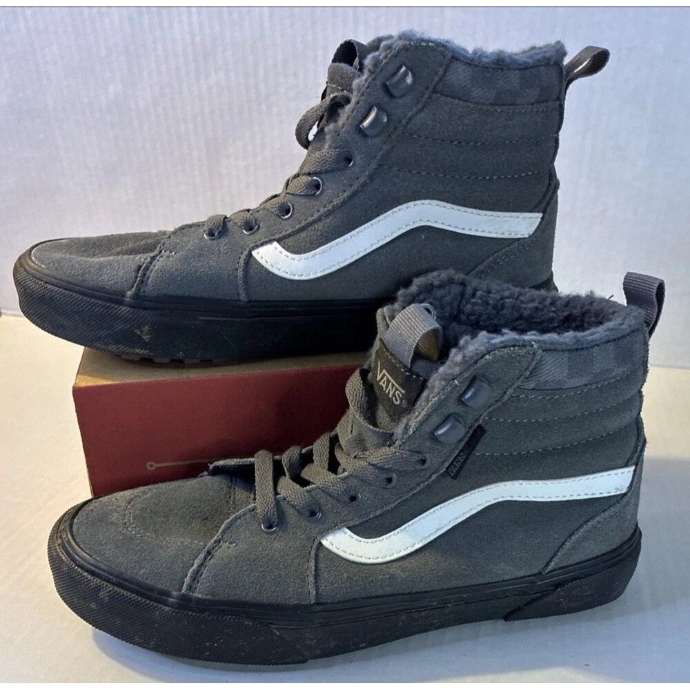 Vans Sk8-Hi Boys Youth 4 DX Skateboard Sneaker Gray and White High Top
